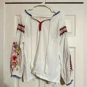 Solitaire White Embroidered Long Sleeve